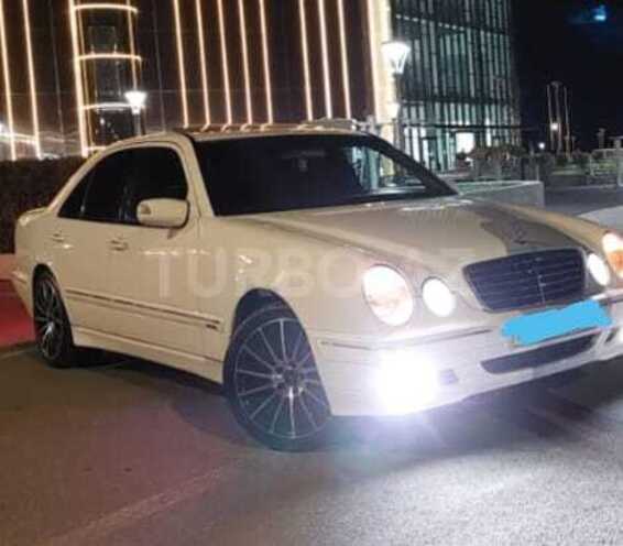 Mercedes E 240 2001, 298,058 km - 2.4 l - Bakı