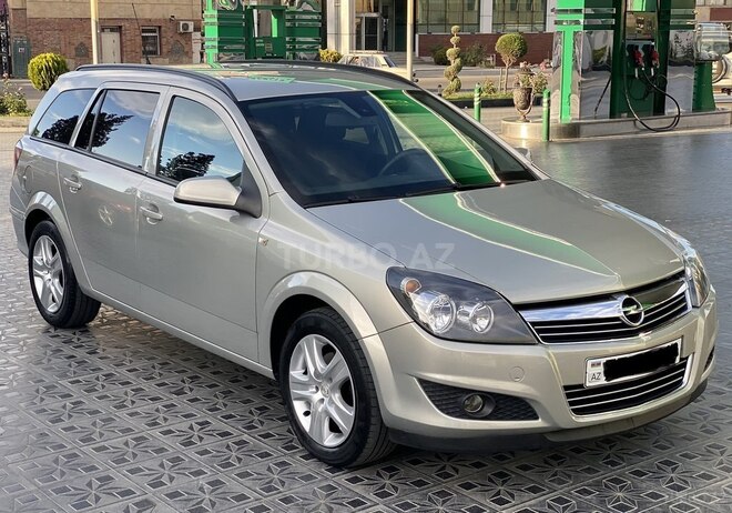 Opel Astra 2009, 180,000 km - 1.3 l - Bakı