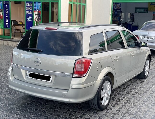 Opel Astra 2009, 180,000 km - 1.3 l - Bakı