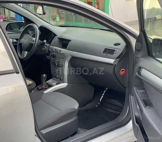 Opel Astra 2009, 180,000 km - 1.3 l - Bakı
