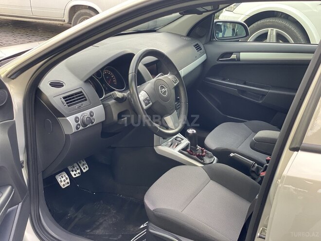 Opel Astra 2009, 180,000 km - 1.3 l - Bakı