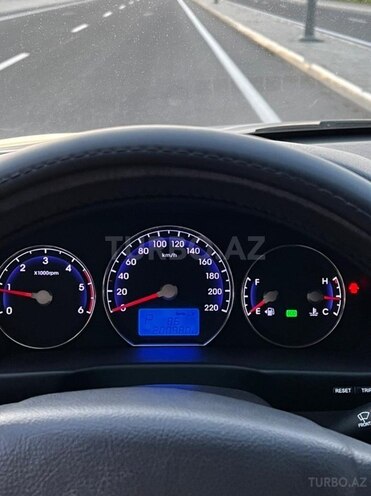 Hyundai Santa Fe 2010, 201,000 km - 2.0 l - Bakı