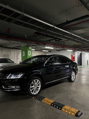 Volkswagen Passat 2011, 178,500 km - 1.8 l - Bakı