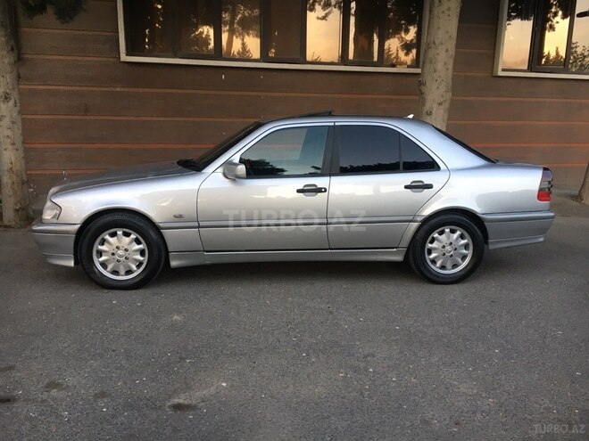 Mercedes C 180 1999, 330,000 km - 1.8 l - Bakı