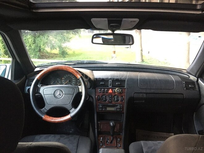 Mercedes C 180 1999, 330,000 km - 1.8 l - Bakı