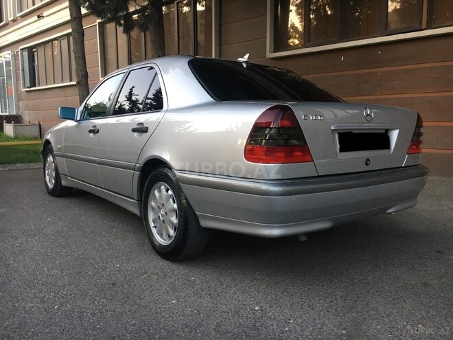 Mercedes C 180 1999, 330,000 km - 1.8 l - Bakı