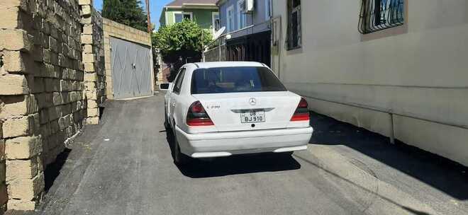 Mercedes C 230 1997, 237,000 km - 2.3 l - Bakı