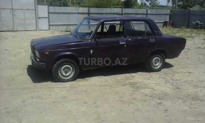 LADA (VAZ) 2107 1997, 50,000 km - 1.5 l - Salyan