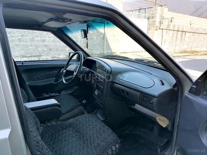 LADA (VAZ) 2115 2002, 250,000 km - 1.5 l - Şəki