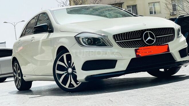 Mercedes A 180 2013, 146,000 km - 1.6 л - Bakı