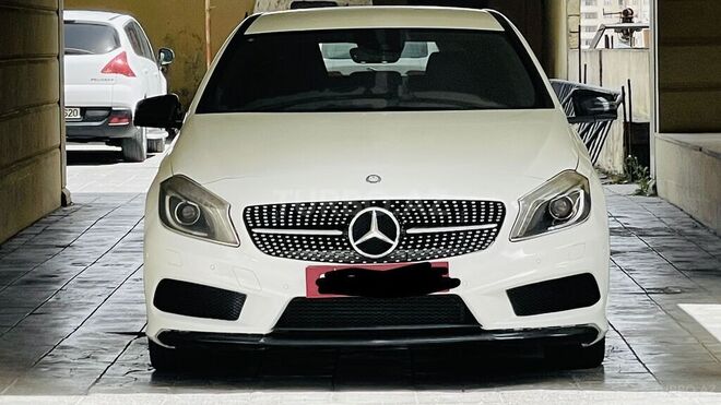 Mercedes A 180 2013, 146,000 km - 1.6 л - Bakı
