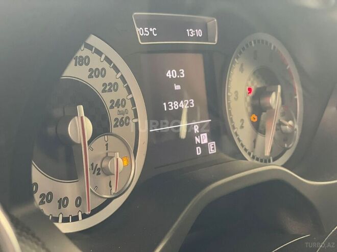 Mercedes A 180 2013, 146,000 km - 1.6 л - Bakı