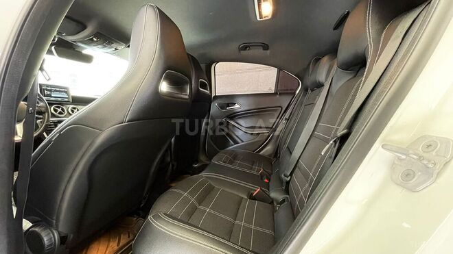 Mercedes A 180 2013, 146,000 km - 1.6 л - Bakı