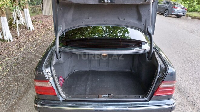 Mercedes E 200 2000, 298,000 km - 2.0 l - Lənkəran