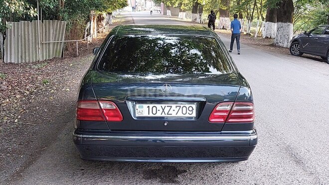 Mercedes E 200 2000, 298,000 km - 2.0 l - Lənkəran