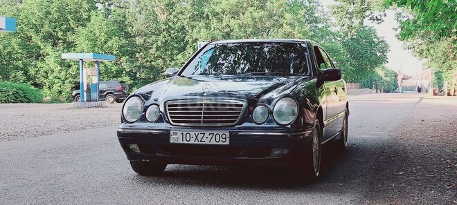 Mercedes E 200 2000, 298,000 km - 2.0 l - Lənkəran