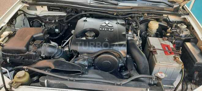 Mitsubishi L200 2011, 278,973 km - 2.5 л - Sumqayıt