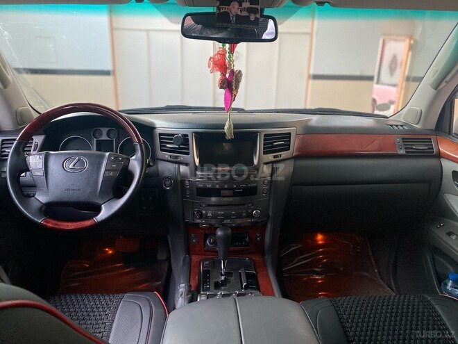 Lexus LX 570 2008, 245,814 km - 5.7 л - Tovuz