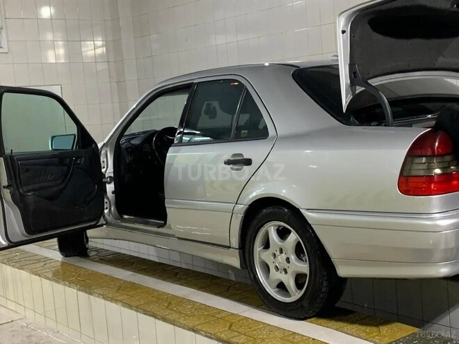 Mercedes C 230 2000, 358,884 km - 2.3 л - Bakı