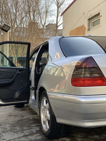 Mercedes C 230 2000, 358,884 km - 2.3 л - Bakı