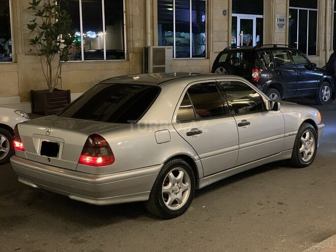 Mercedes C 230 2000, 358,884 km - 2.3 л - Bakı