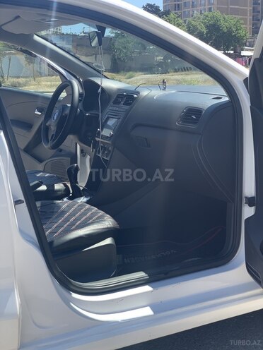 Volkswagen Polo 2012, 216,000 km - 1.6 l - Bakı