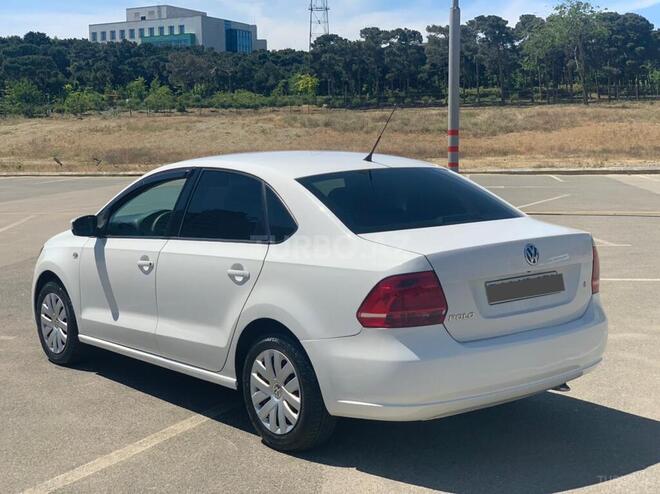 Volkswagen Polo 2012, 216,000 km - 1.6 l - Bakı