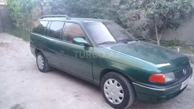 Opel Astra 1997, 265,000 km - 1.6 l - Sumqayıt