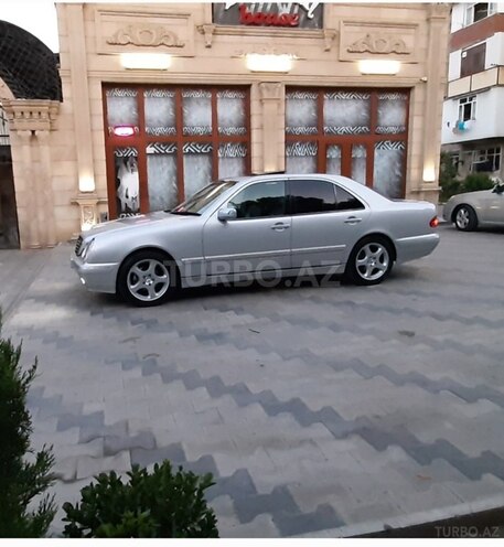 Mercedes E 200 2000, 220,602 km - 2.0 l - Gəncə
