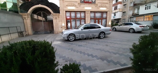 Mercedes E 200 2000, 220,602 km - 2.0 l - Gəncə