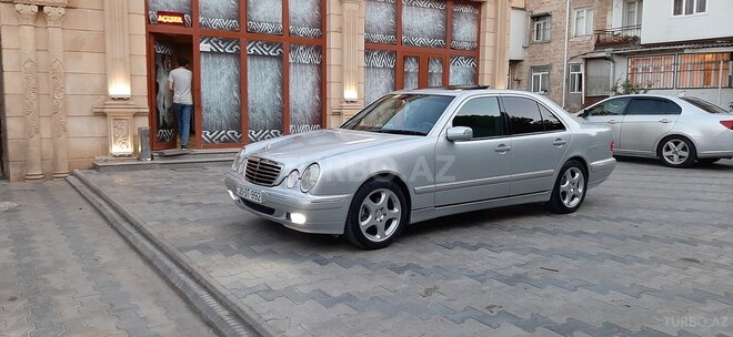 Mercedes E 200 2000, 220,602 km - 2.0 l - Gəncə