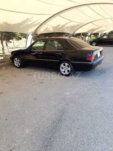Mercedes C 280 2000, 402,000 km - 2.8 l - Bakı
