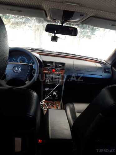 Mercedes C 280 2000, 402,000 km - 2.8 l - Bakı
