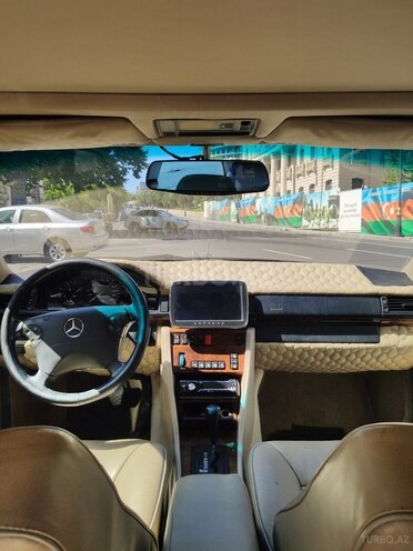 Mercedes E 220 1994, 437,000 km - 2.2 l - Bakı