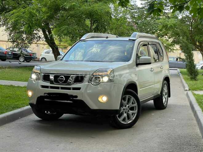 Nissan X-Trail 2014, 192,000 km - 2.5 л - Bakı