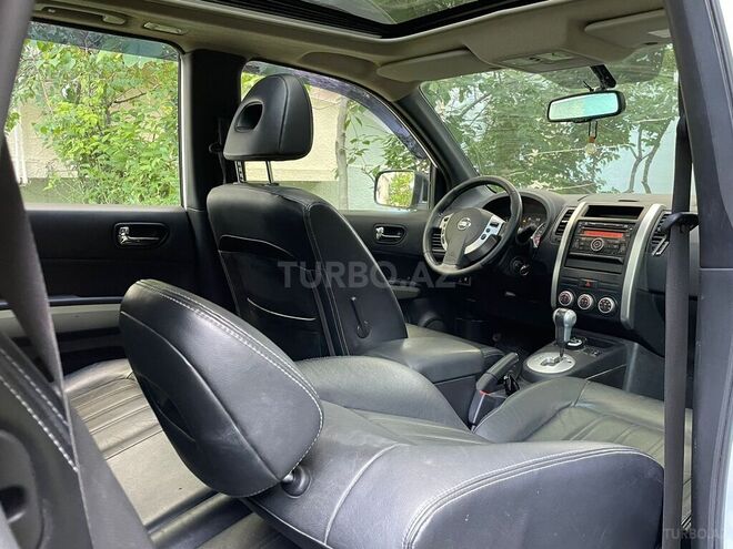 Nissan X-Trail 2014, 192,000 km - 2.5 л - Bakı