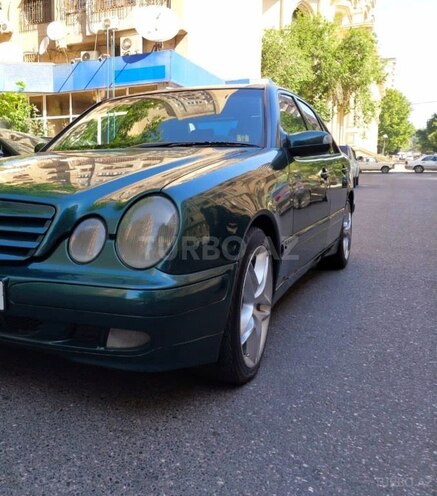 Mercedes E 200 2000, 301,033 km - 2.0 l - Bakı