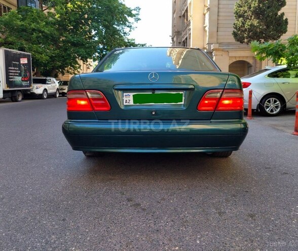 Mercedes E 200 2000, 301,033 km - 2.0 l - Bakı