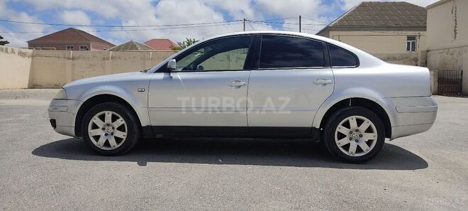 Volkswagen Passat 2002, 270,000 km - 1.8 l - Bakı