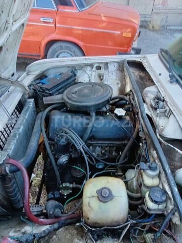 LADA (VAZ) 2106 1983, 10,000 km - 1.5 l - Salyan