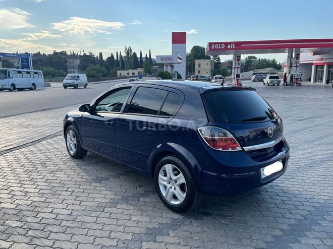 Opel Astra 2008, 178,000 km - 1.4 l - Gəncə