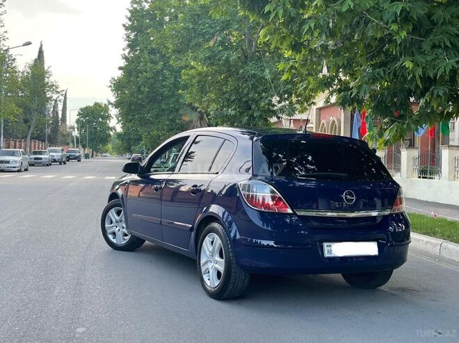 Opel Astra 2008, 178,000 km - 1.4 l - Gəncə