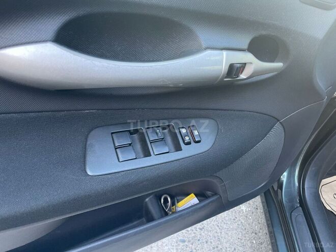 Toyota Auris 2008, 273,219 km - 1.4 л - Bakı