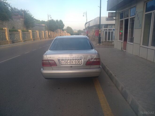 Mercedes E 240 1998, 424,365 km - 2.4 l - Bakı
