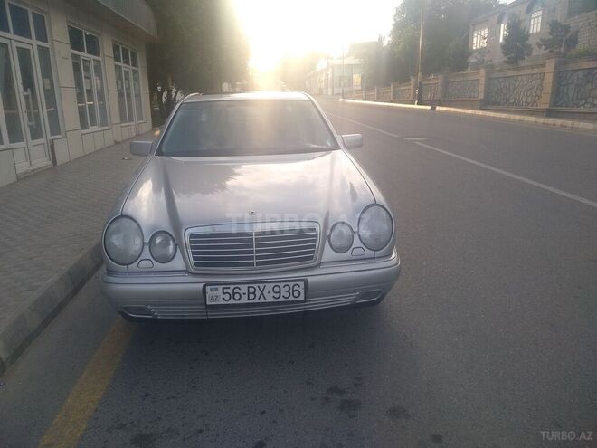 Mercedes E 240 1998, 424,365 km - 2.4 l - Bakı