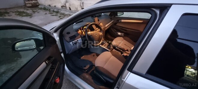Opel Astra 2006, 250,000 km - 1.3 l - Bakı