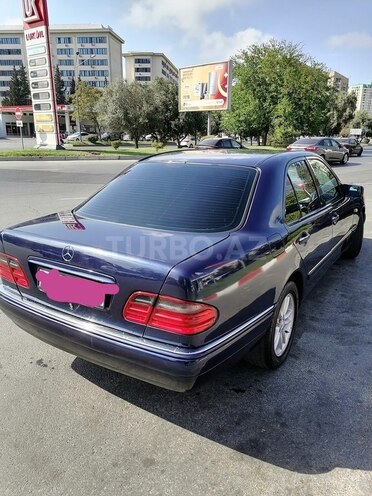Mercedes E 240 1999, 307,000 km - 2.4 l - Bakı