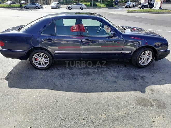 Mercedes E 240 1999, 307,000 km - 2.4 l - Bakı