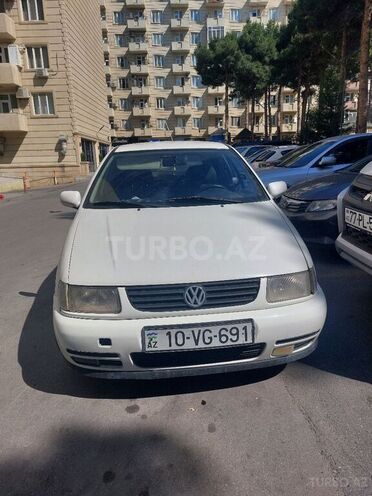 Volkswagen Polo 1999, 252,585 km - 1.6 l - Bakı