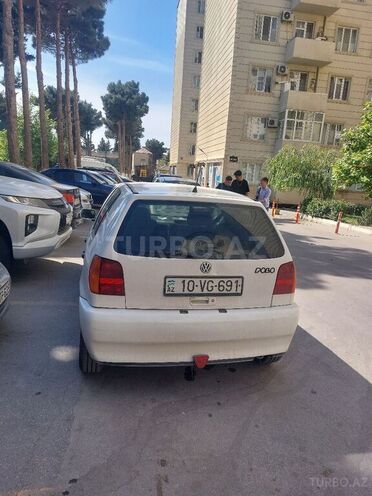 Volkswagen Polo 1999, 252,585 km - 1.6 l - Bakı